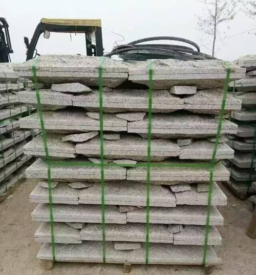 黄锈石蘑菇石生产厂家